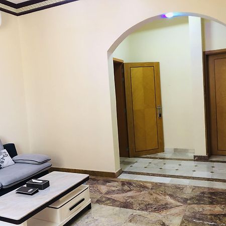מוסקט Farah Hotel Apartment מראה חיצוני תמונה