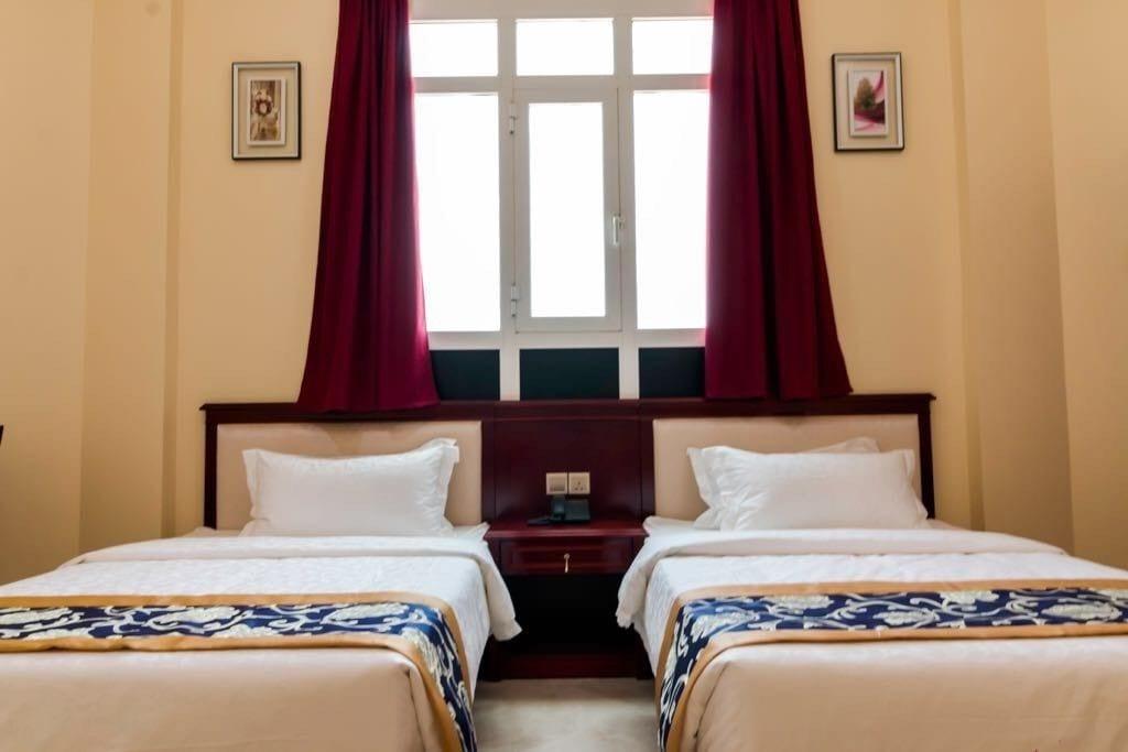 מוסקט Farah Hotel Apartment מראה חיצוני תמונה