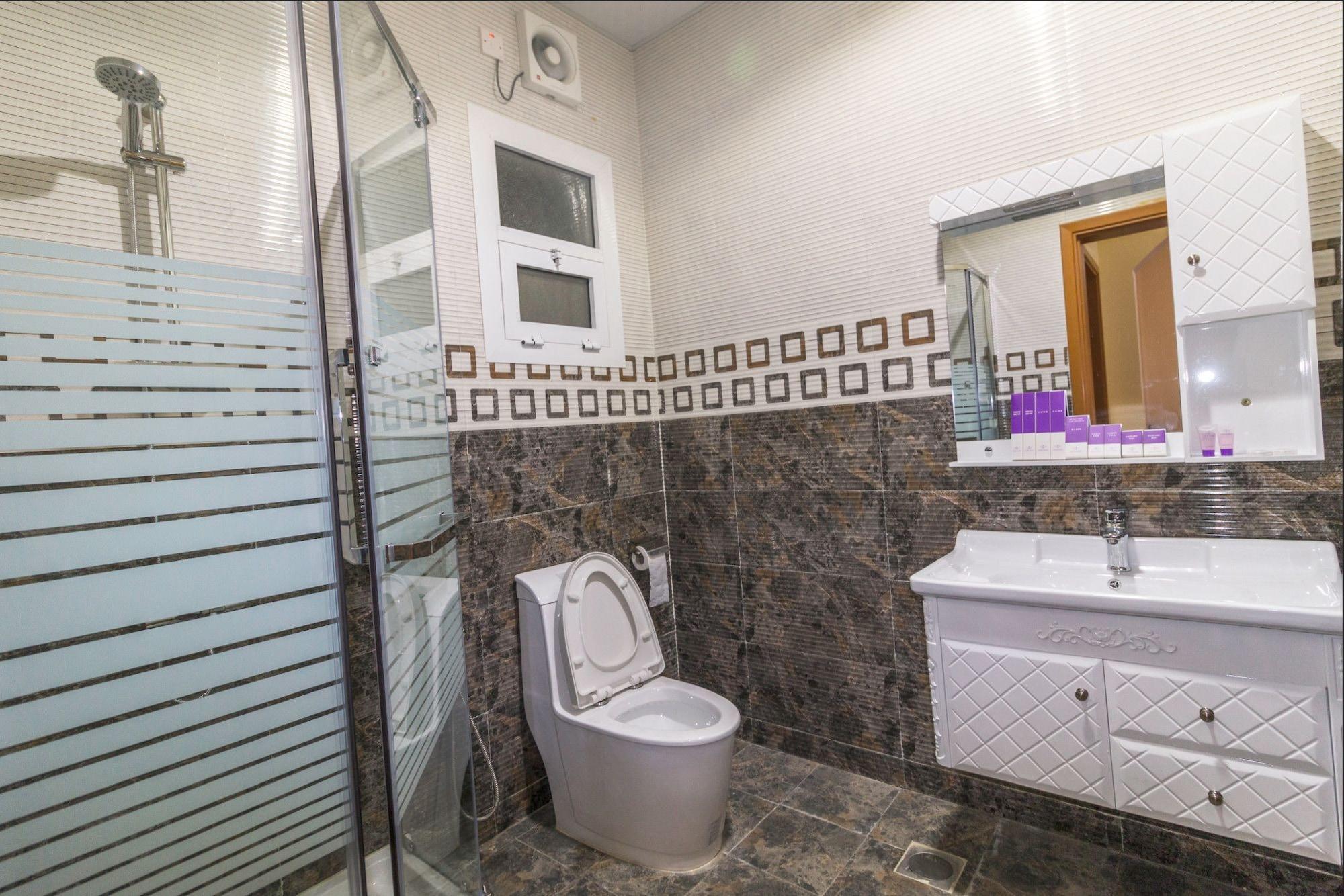 מוסקט Farah Hotel Apartment מראה חיצוני תמונה