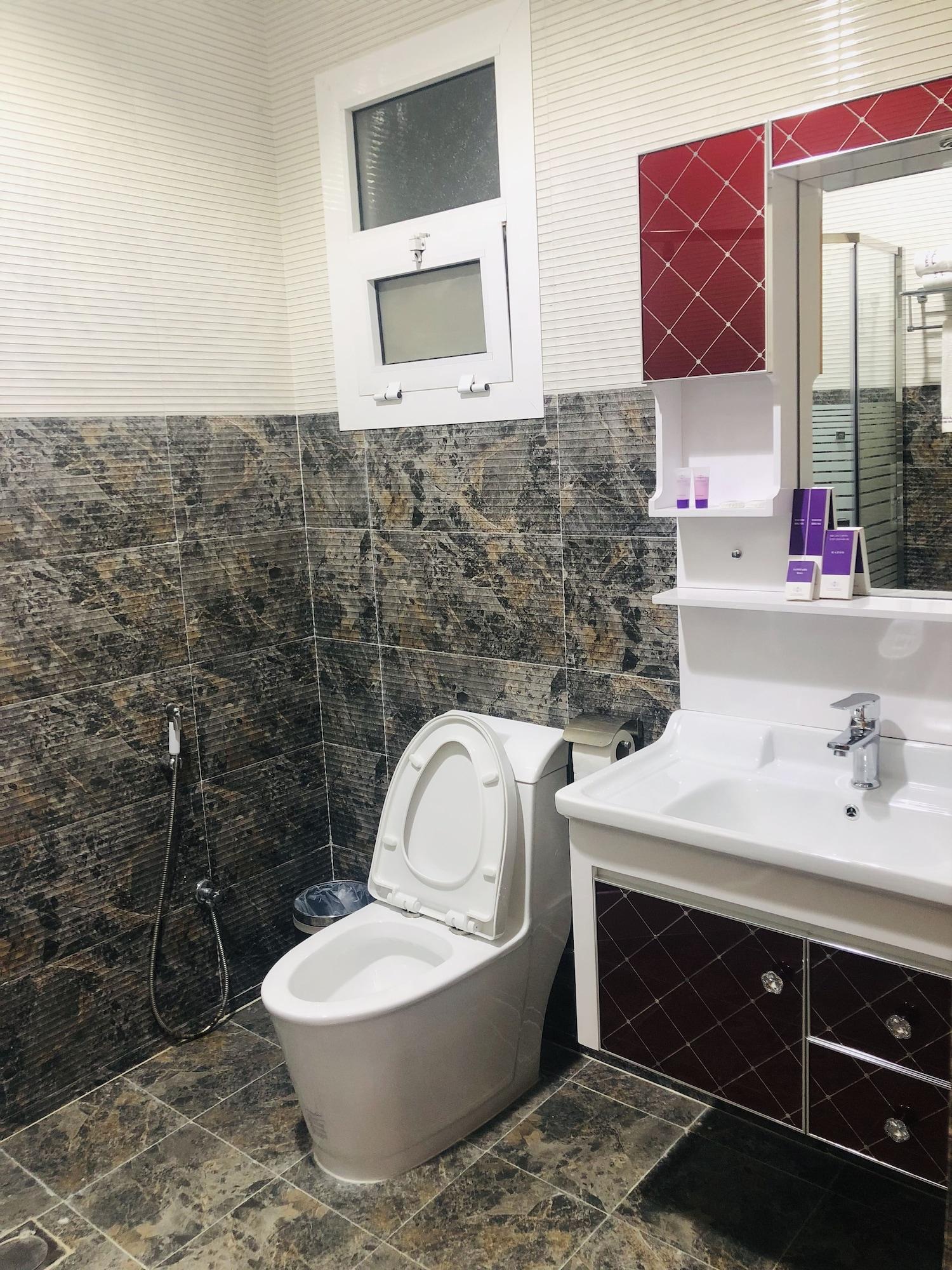 מוסקט Farah Hotel Apartment מראה חיצוני תמונה